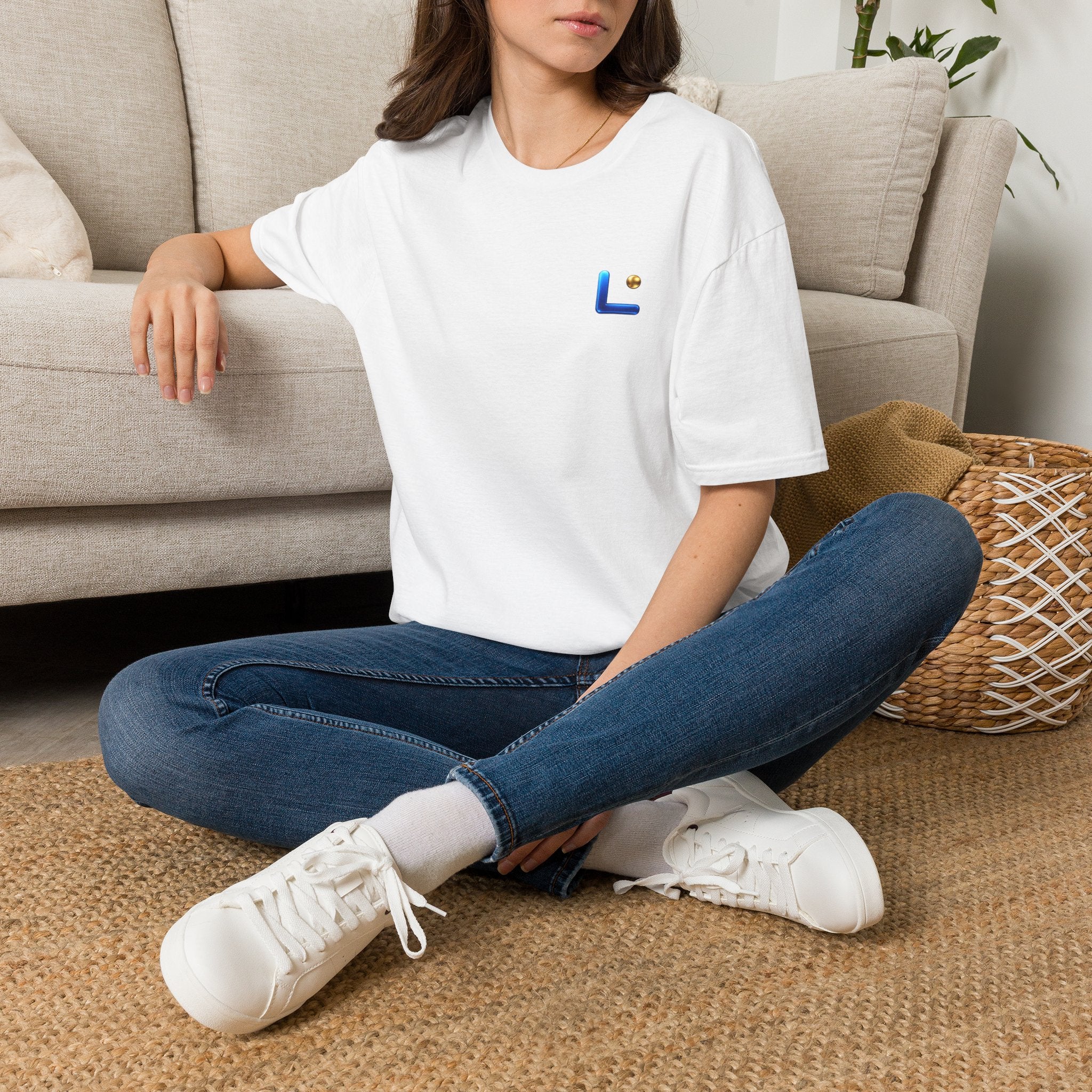 LongView Compute Minimalist Tee – Small 'L' Emblem