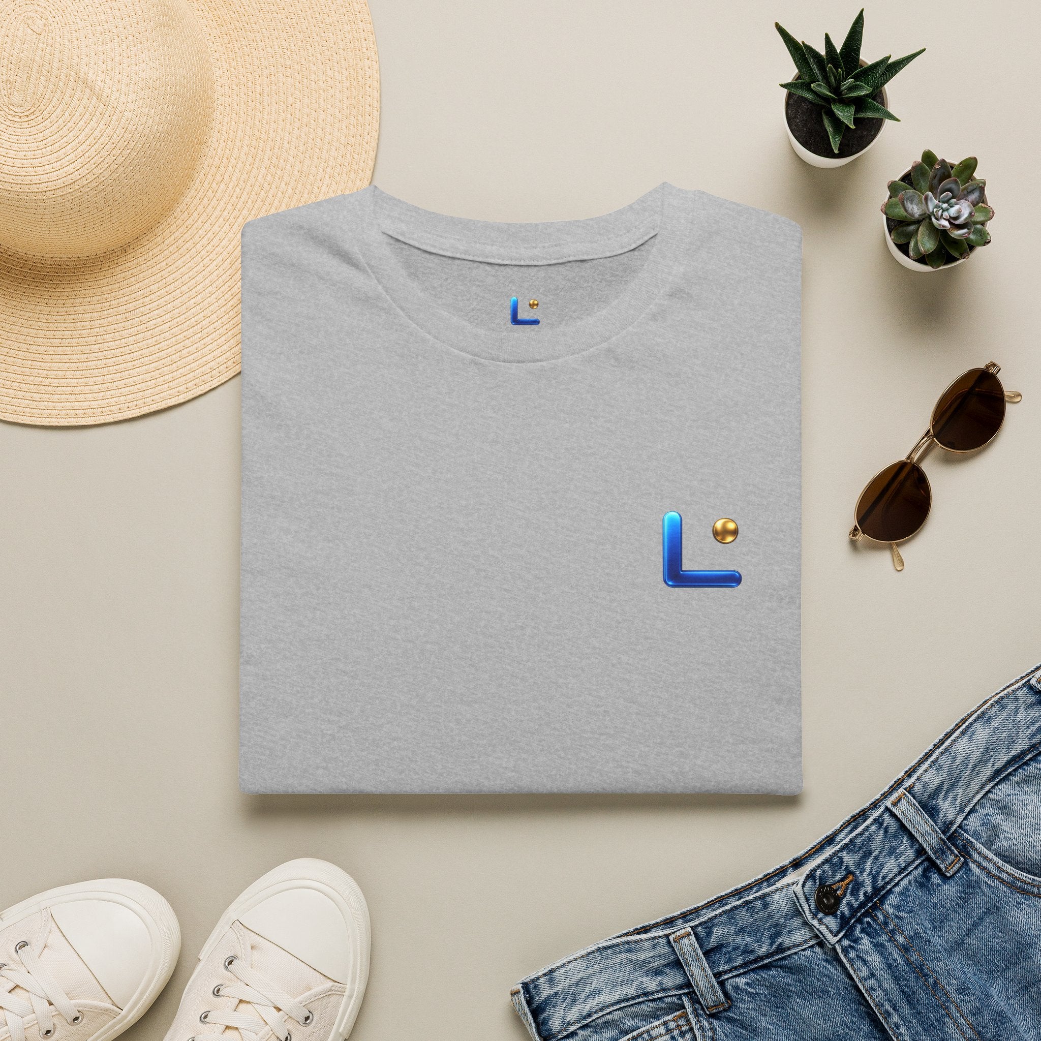 LongView Compute Minimalist Tee – Small 'L' Emblem